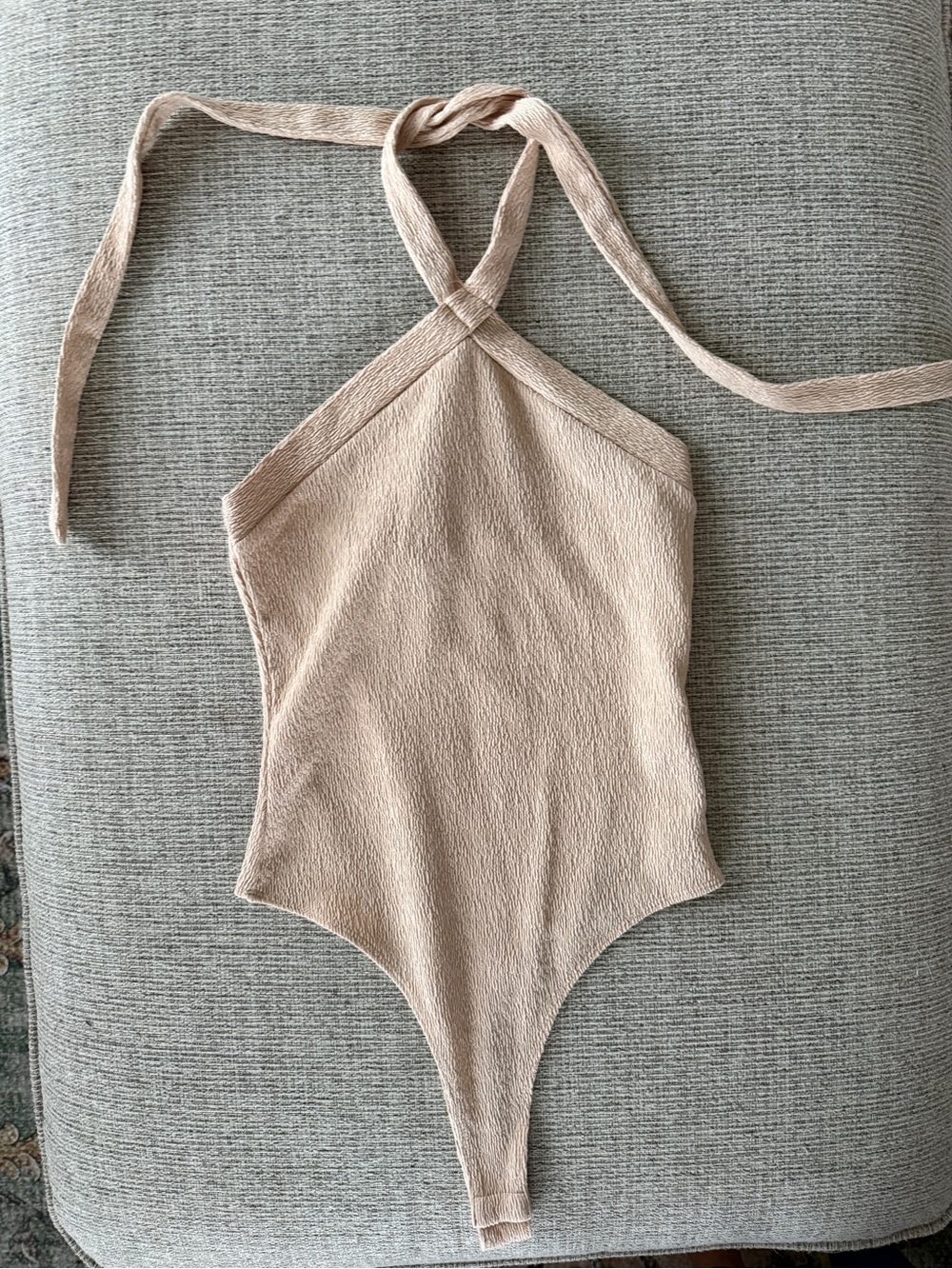 Forever 21 Nude Textured Halter Bodysuit Size Small Tie Neck
